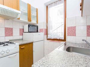 23775047-Ferienwohnung-5-Šilo-300x225-3