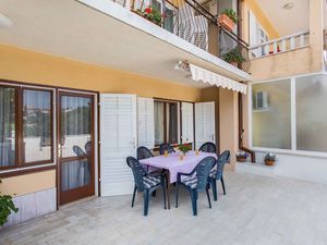 23775067-Ferienwohnung-7-Šilo-300x225-4