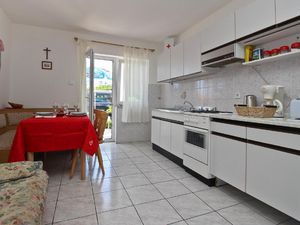 23041051-Ferienwohnung-4-Šilo-300x225-5