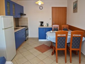 23372389-Ferienwohnung-3-Šilo-300x225-5