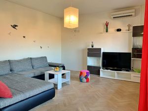 23051039-Ferienwohnung-6-Šilo-300x225-1