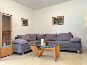 23053705-Ferienwohnung-4-Šilo-300x225-2