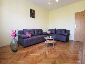 23094793-Ferienwohnung-8-Šilo-300x225-3