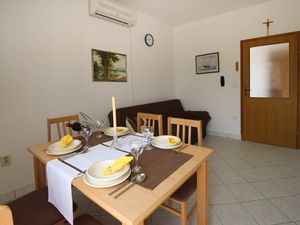 23102447-Ferienwohnung-5-Šilo-300x225-1