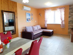 23933546-Ferienwohnung-4-Šilo-300x225-2