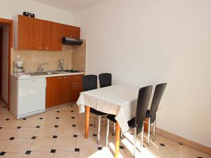 23933561-Ferienwohnung-4-Šilo-300x225-3