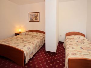 23933561-Ferienwohnung-4-Šilo-300x225-5