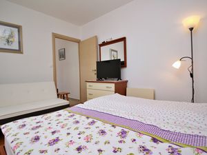 23933586-Ferienwohnung-2-Šilo-300x225-5