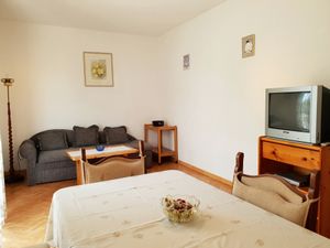 23933609-Ferienwohnung-4-Šilo-300x225-1