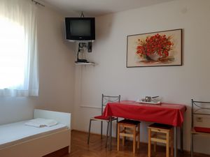 23933610-Ferienwohnung-4-Šilo-300x225-2