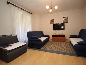 23933619-Ferienwohnung-5-Šilo-300x225-1