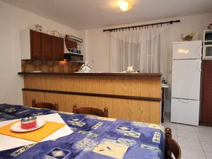 23933619-Ferienwohnung-5-Šilo-300x225-5