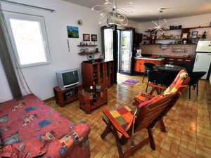 21666461-Ferienwohnung-4-Šolta-300x225-2