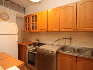 18323263-Ferienwohnung-6-Ždrelac-300x225-5