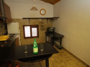 18321649-Ferienwohnung-8-Ždrelac-300x225-2