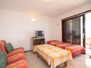 18685034-Ferienwohnung-4-Ždrelac-300x225-3