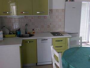 23926209-Ferienwohnung-3-Ždrelac-300x225-3