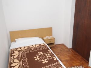 18322121-Ferienwohnung-5-Ždrelac-300x225-5