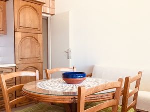 18323486-Ferienwohnung-6-Živogošće-300x225-2