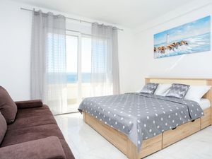 22351569-Ferienwohnung-5-Živogošće-300x225-1