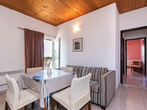 23926441-Ferienwohnung-5-Živogošće-300x225-2