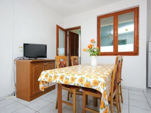 23926329-Ferienwohnung-5-Žman-300x225-3