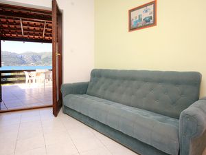 23925775-Ferienwohnung-4-Žrnovo-300x225-2