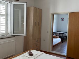 18323735-Ferienwohnung-4-Žuljana-300x225-4