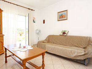 19125708-Ferienwohnung-6-Žuljana-300x225-2