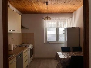 23549847-Ferienwohnung-4-Žuljana-300x225-4