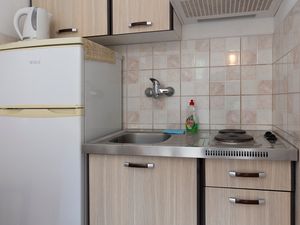 18511425-Ferienwohnung-3-Žuronja-300x225-2