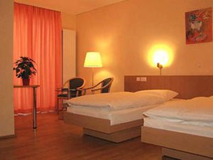 19119018-Hotel garni-3-Freiburg im Breisgau-300x225-3