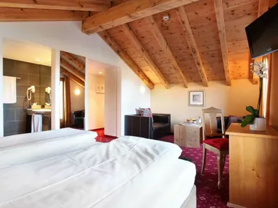 Hotel für 2 Personen in Obersaxen Meierhof 8/10