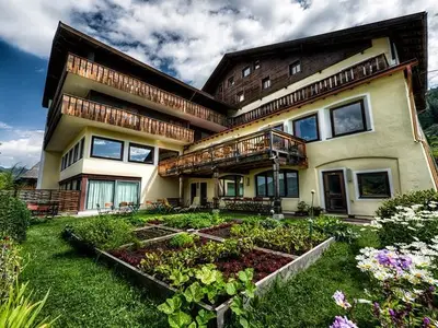 Hotel für 4 Personen in Patsch 1/10