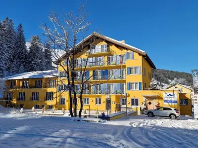 Hotel für 4 Personen (15 m²) in Parpan 1/10