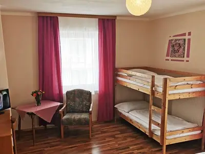 Hotel für 2 Personen in Strass im Attergau 3/10