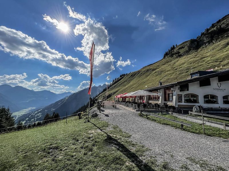 24054678-Hütte-1-Bach (Tirol)-800x600-0