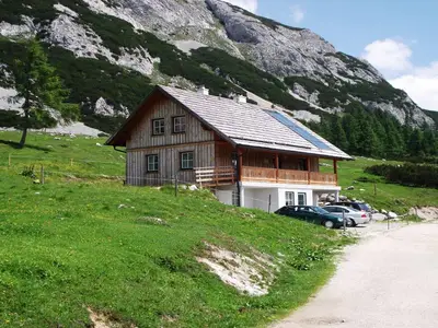 Gindlhütte im Sommer, Tauplitzalm