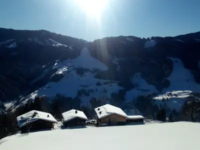 Das Brandgut glitzert in der Wintersonne