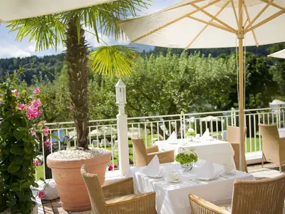 KOLLERs Hotel Frühstück Terrasse