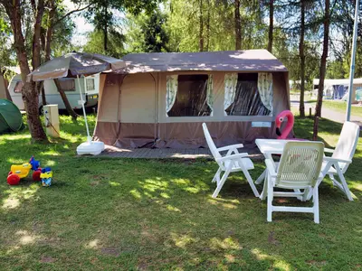 Mit Garten und Außenbereich