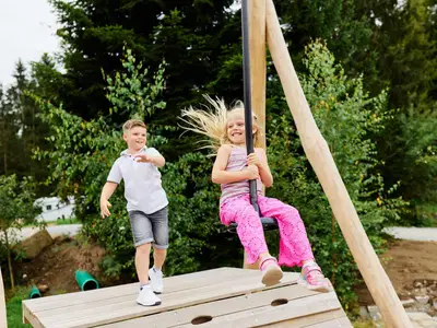 Spielplatz Zipline