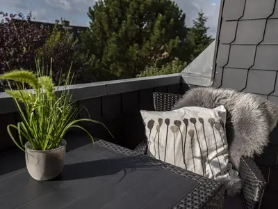 Genießen Sie die Nachmittagssonne auf Ihrem Balkon