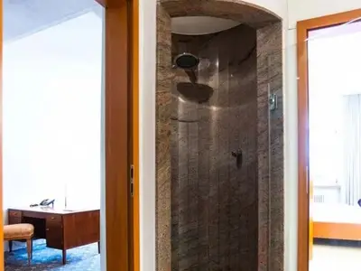 Junior Suite für 2 Personen in Freiburg im Breisgau 4/8