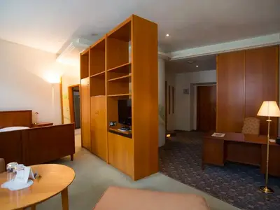 Junior Suite für 2 Personen in Freiburg im Breisgau 5/8