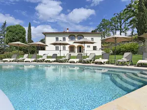 Luxus-Ferienhaus für 10 Personen (405 m²) in Arezzo