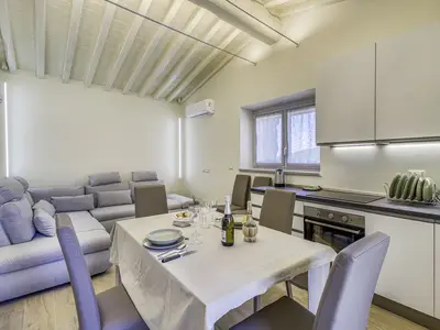 Küche und Essbereich