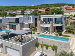 Luxus-Ferienhaus für 8 Personen (275 m²) in Crikvenica