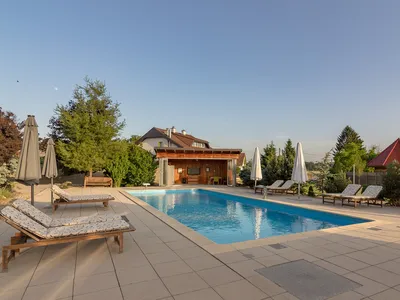 Lounge am Pool