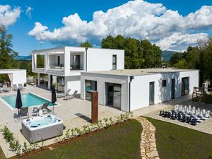 Luxus-Ferienhaus für 8 Personen (290 m²)